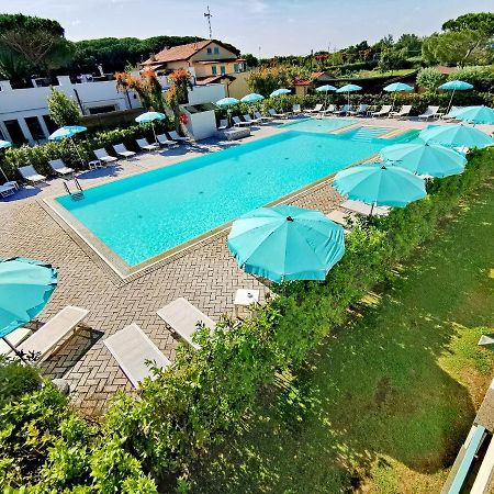 Apartments In Residence In Vada With Swimming Pool 450 Meters From The Sea Eksteriør bilde