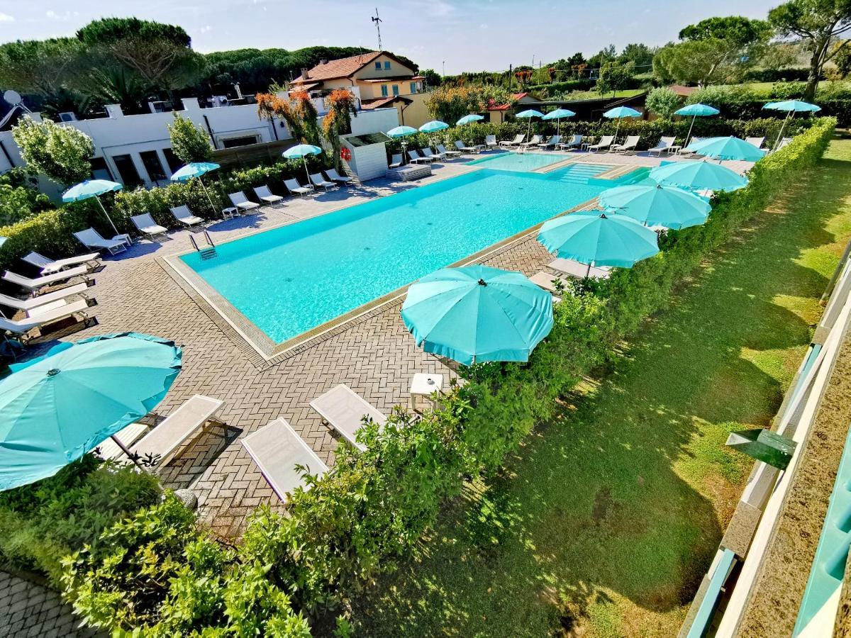Apartments In Residence In Vada With Swimming Pool 450 Meters From The Sea Eksteriør bilde