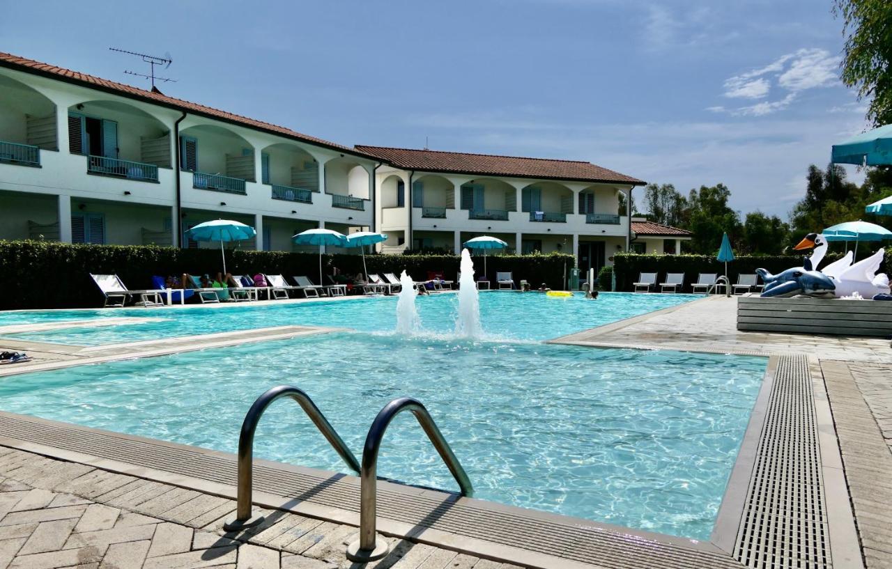 Apartments In Residence In Vada With Swimming Pool 450 Meters From The Sea Eksteriør bilde